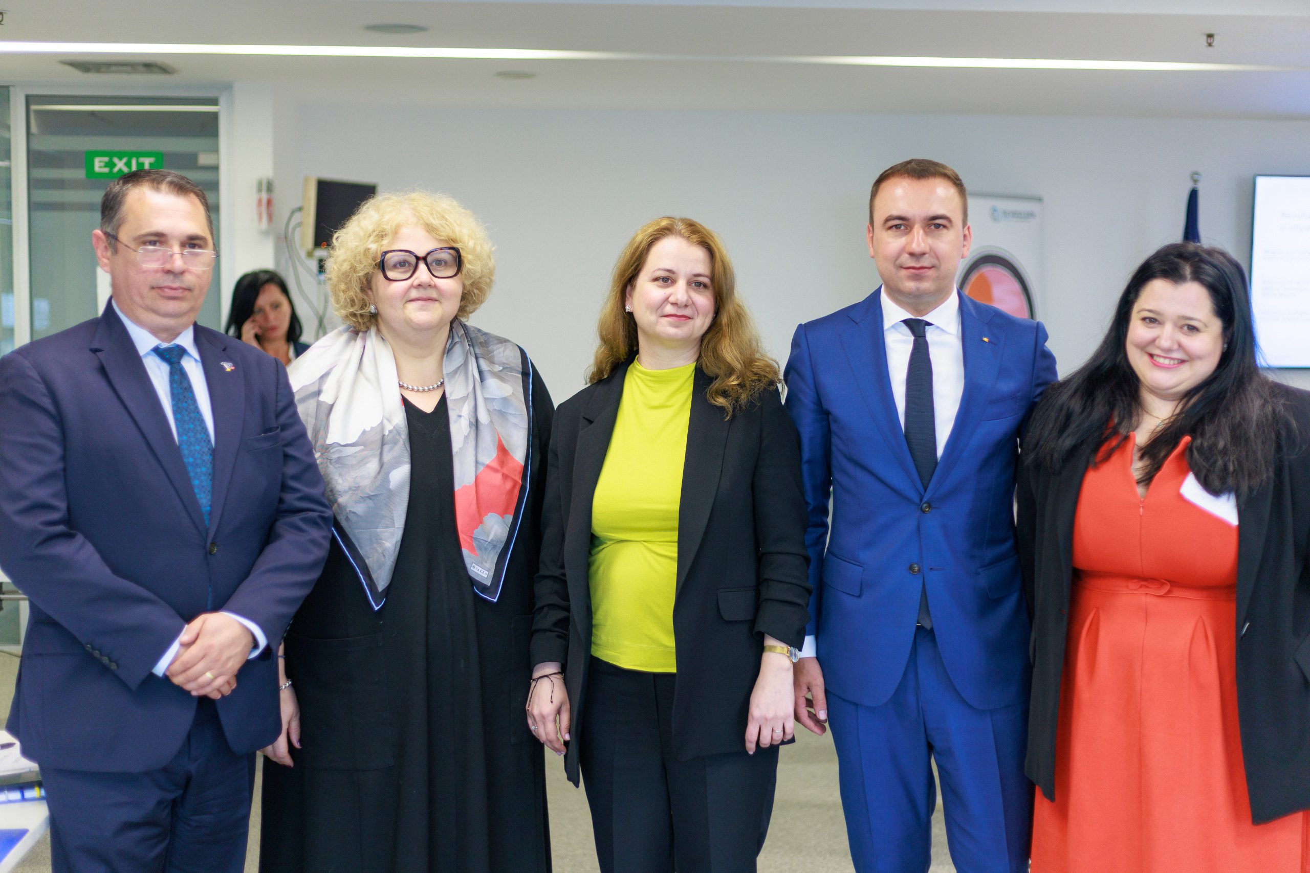 Ministrul Bogdan Ivan a lansat consultările interministeriale ce vizează realizarea cadrului național pentru dezvoltarea competențelor digitale